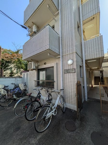 八雲マンションのその他共用部分|駐輪場