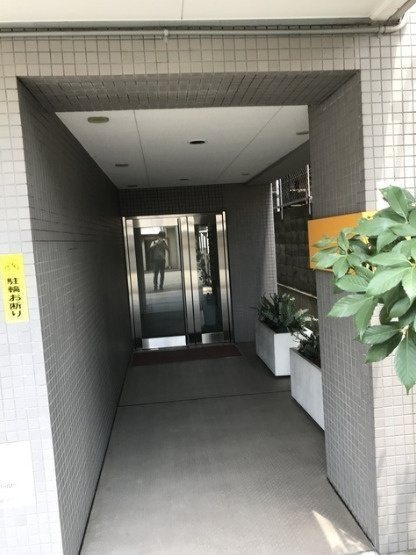 豊中市服部本町１丁目の店舗事務所