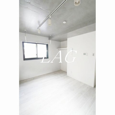 【居間・リビング】 | カレラパーク | 洋室のお部屋です。