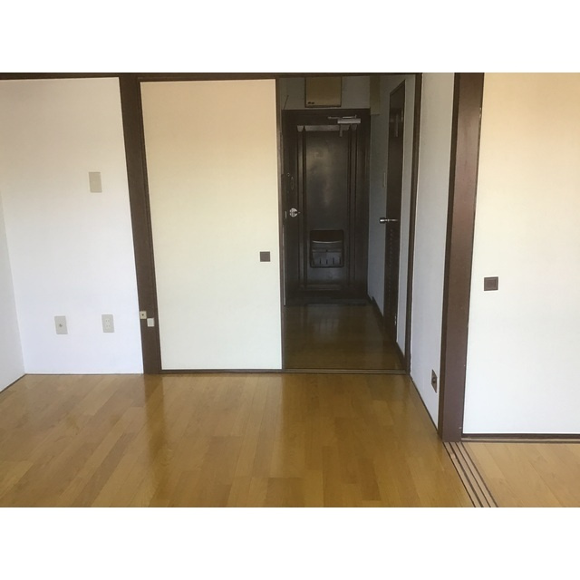 第2白楽マンションの居間・リビング|使いやすい居間です