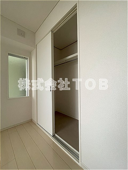 【収納】 | アンビックスつつじヶ丘B棟 | 洋室7.7帖　収納