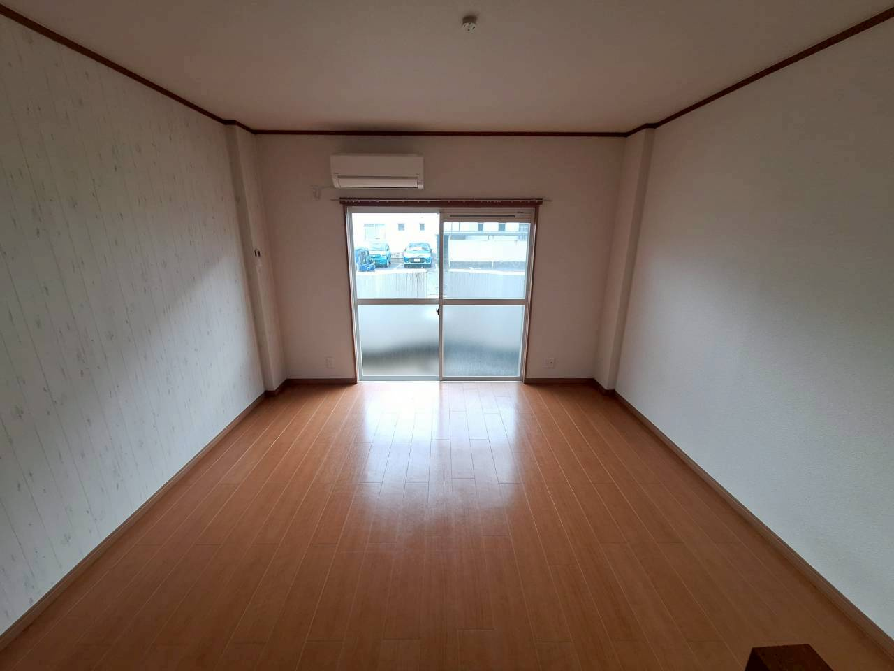 プランドゥ合川Ⅰの洋室|広々とした洋室です