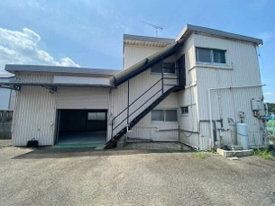 横浜市都筑区川和町の倉庫の外観