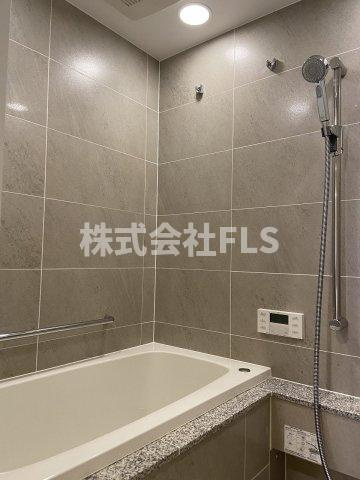 千代田区一番町の賃貸マンションの浴室