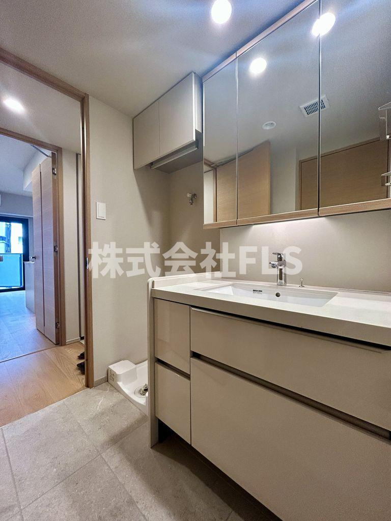 千代田区一番町の賃貸マンションの独立洗面台