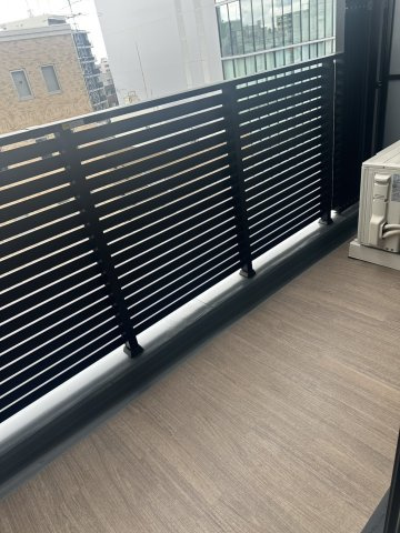 クレストコート本郷三丁目のバルコニー
