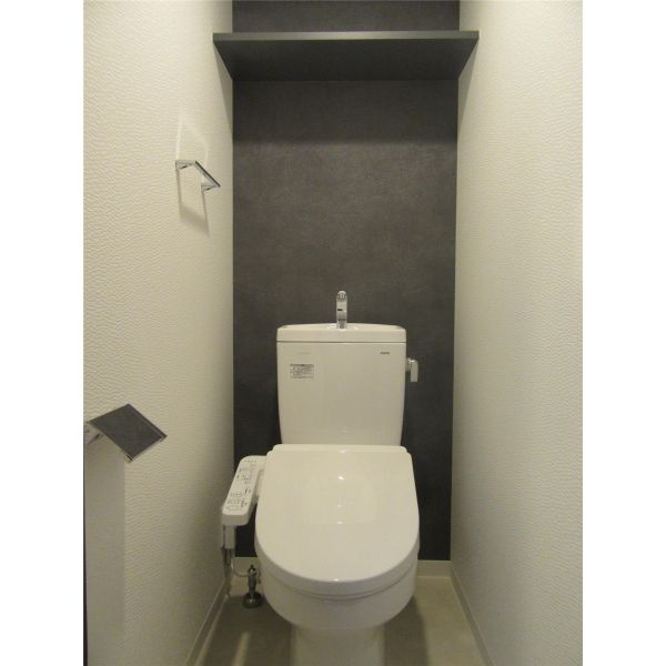 S-RESIDENCE福島Alovitaのトイレ