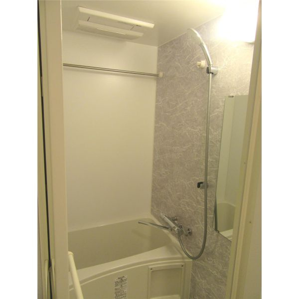 S-RESIDENCE福島Alovitaの浴室