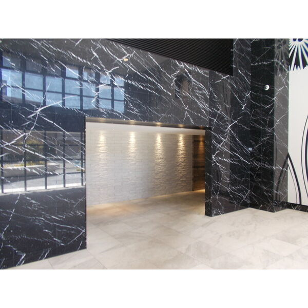 M-RESIDENCE新大阪Gardenのロビー