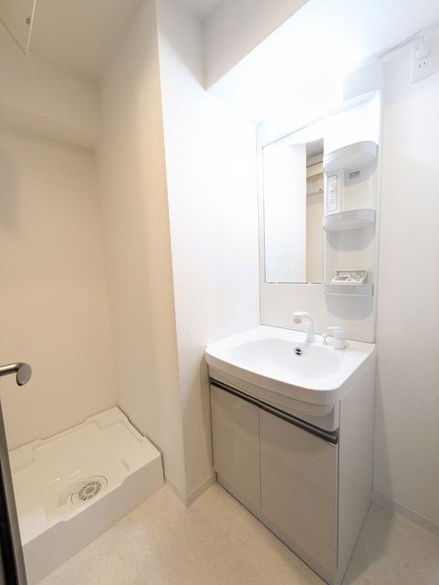 Ｓｈｉｎｍａｃｈｉ　Ｒｅｓｉｄｅｎｃｅ　Ｋｏｕｚｕｙａの洗面所