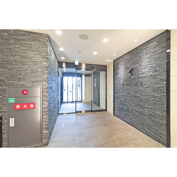 アドバンス上町台シュタットのロビー