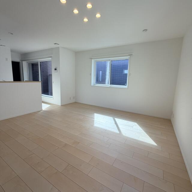 千田戸建ての居間・リビング