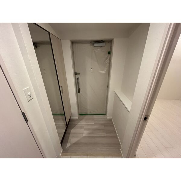 スプランディッド上本町WESTの玄関