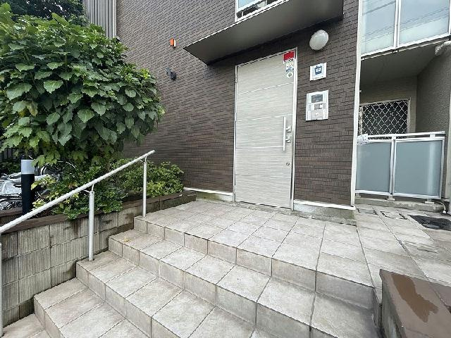 レオネクスト壱のエントランス