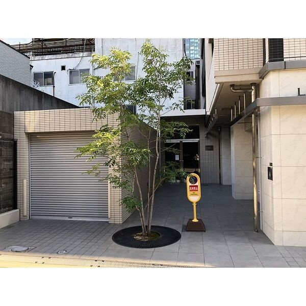 ランドセントラル梅田のエントランス