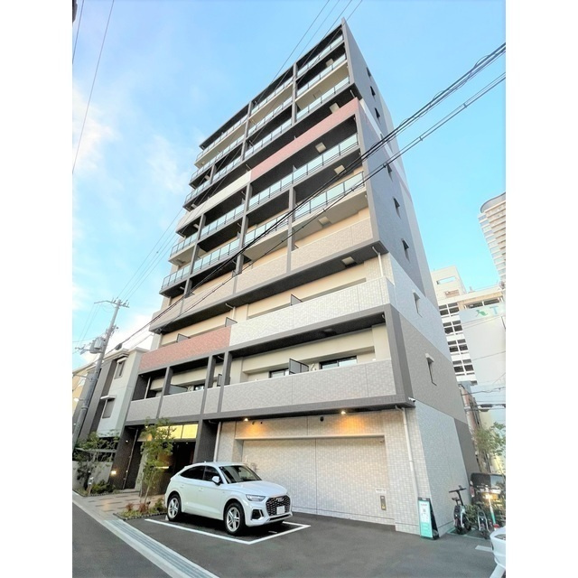 シャテーニュ上本町の外観