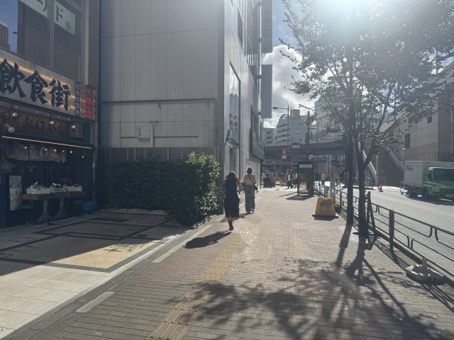 東叡堂ビルの駐車場