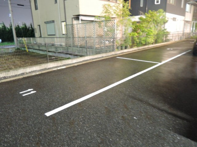 【駐車場】 | Anesis守山 | 駐車場があるので、車を買う予定の方も安心です