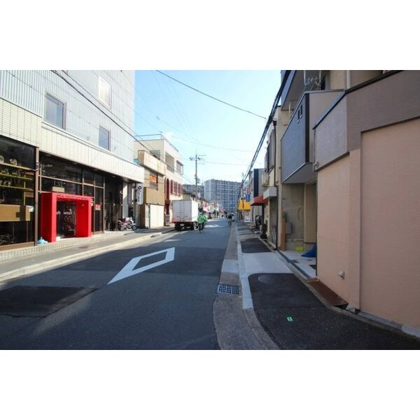 Luxe都島3の駐車場