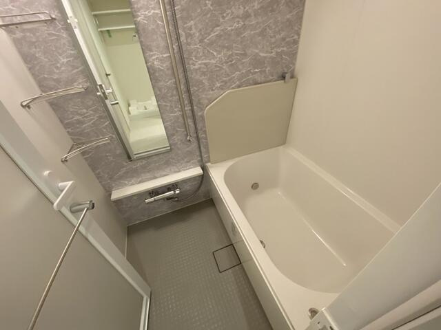 ＯＮＥ　ＲＯＯＦ　ＲＥＳＩＤＥＮＣＥ　ＴＡＭＡＣＨＩ(ワンルーフレジデンスタマチ)の浴室
