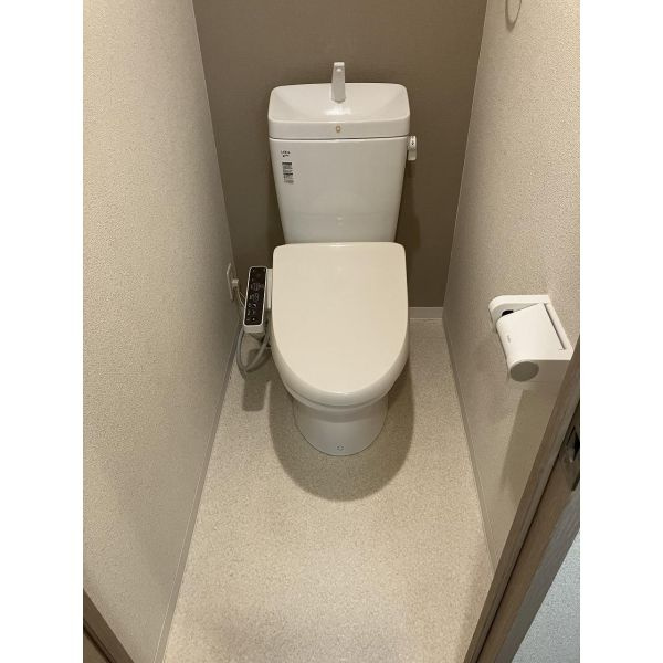 プレサンス松屋町駅前のトイレ