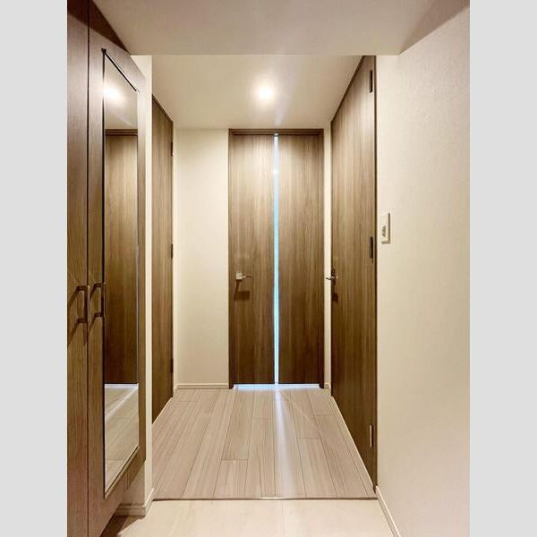 S-RESIDENCE堺筋本町Deuxの玄関