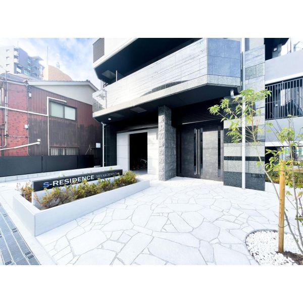 S-RESIDENCE都島Luxのエントランス