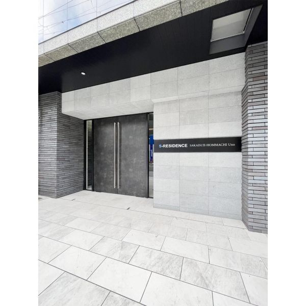 S-RESIDENCE堺筋本町Unoのエントランス