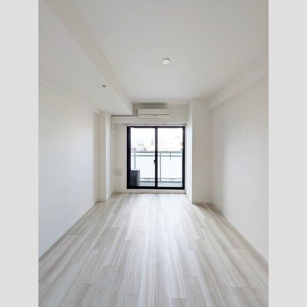S-RESIDENCE阿波座Westの居間・リビング