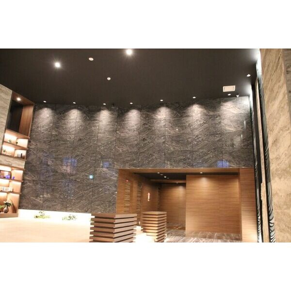 GateCourt Higashimikuniのロビー