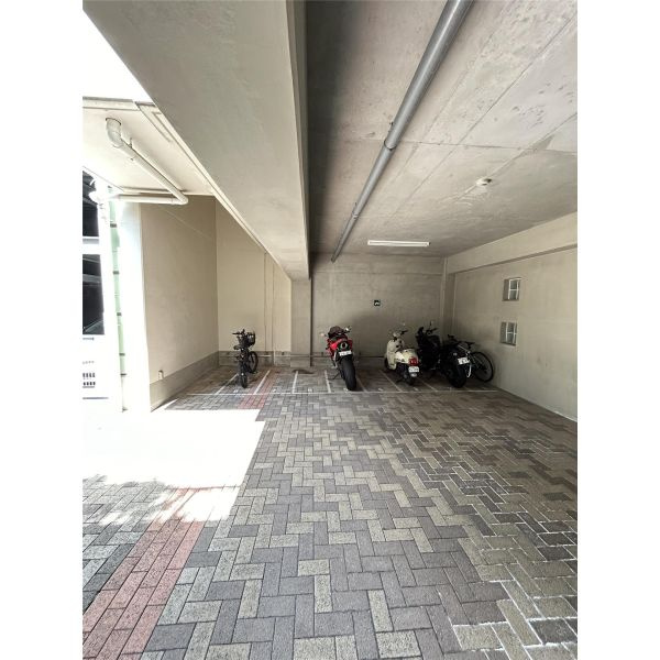 ロイヤルパークス桃坂のその他