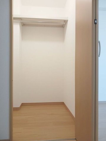アミューズ千代の収納