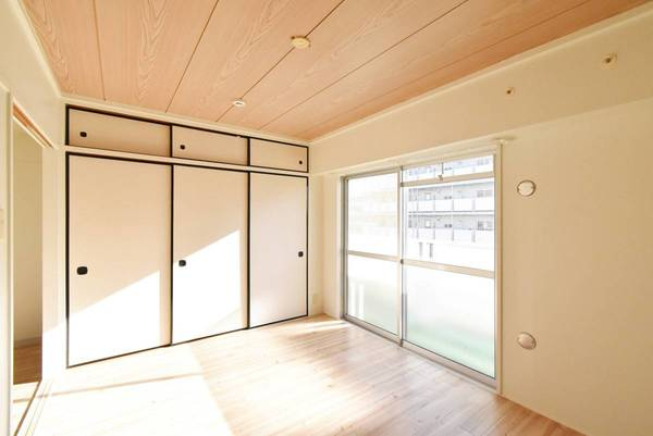 ビレッジハウス郷地1号棟の居間・リビング|<!DOCTYPE html>
<html lang="ja">
<head>
    <meta charset="UTF-8">
    <meta name="viewport" content
