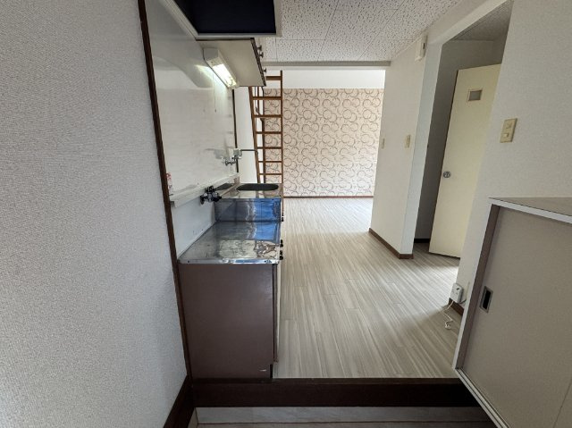 サンシャイン矢岳の玄関