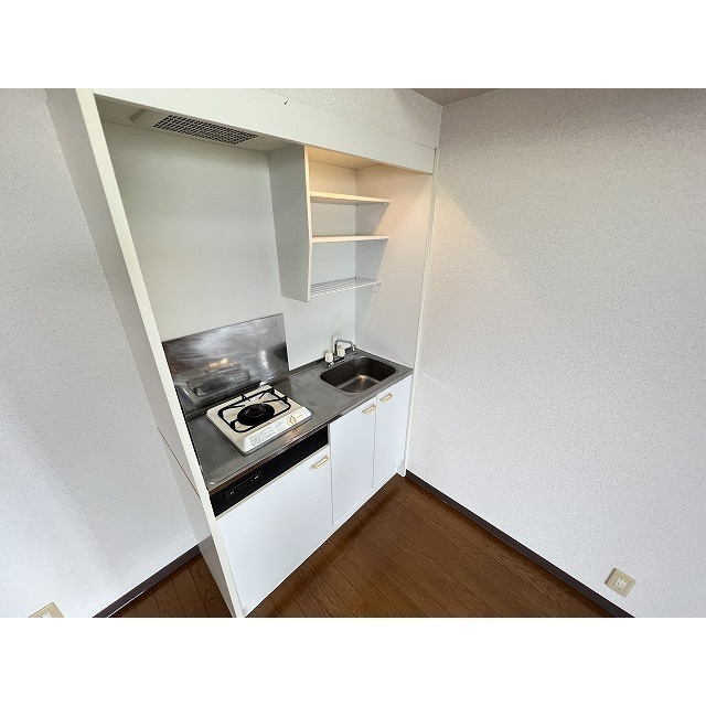 ベルボヌール大手町のキッチン