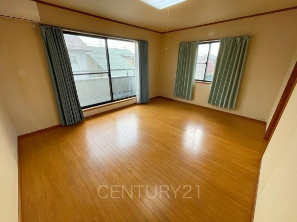 前橋市六供町中古一戸建ての居間・リビング|2階リビング