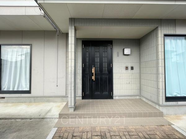 前橋市六供町中古一戸建ての玄関