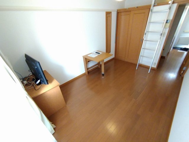 【その他】 | レオパレスＹ・Ｈ２ | 2階は絨毯仕様