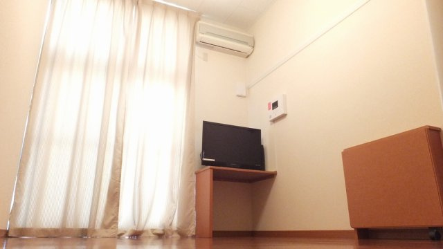 レオパレスハナブサＮａｒａⅡの居間・リビング|おしゃれな居間です