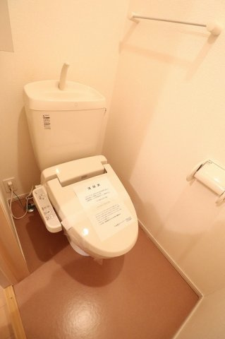 【トイレ】 | コーリンエステートエビスⅡ | 清潔感のあるトイレです
