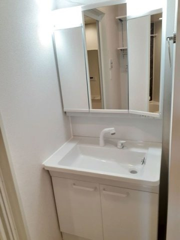 セレノカーサＯＭＩ　Ⅵの洗面所