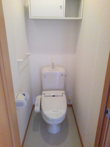 グランフォーレⅡのトイレ|落ち着いたトイレです