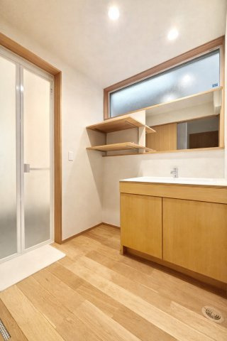 新潟市北区太夫浜の中古一戸建の脱衣所