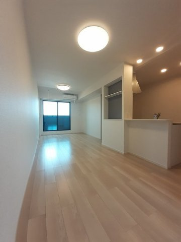 シャルム泗水５番館　Ａの居間・リビング|ゆったり過ごせる居間です