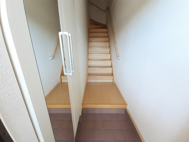 グランフィールド甘木Ａ棟の玄関|ゆったりとした玄関です