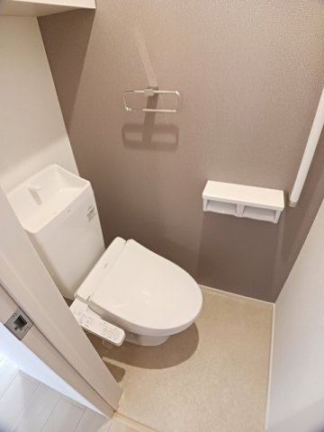 メゾンＨＩＫＡＲＩのトイレ|落ち着いたトイレです