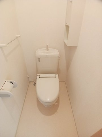 アルバーダ　Ⅱのトイレ|ゆったりとした空間のトイレです