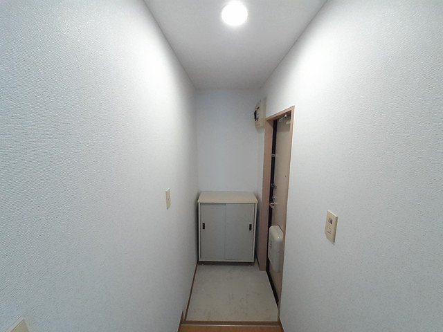 プラドール内藤Ｂの玄関