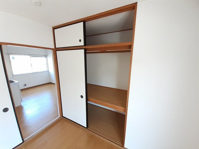 プラドール内藤Ｂの収納