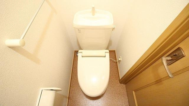 ラフィーネ緑岡Ａのトイレ|トイレです